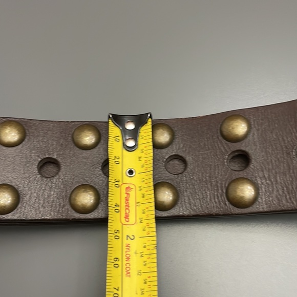 Jimmy’Z Wide Brown Leather Vintage Belt Size 32-34 Brass Studs & Brass Buckle - Picture 11 of 13
